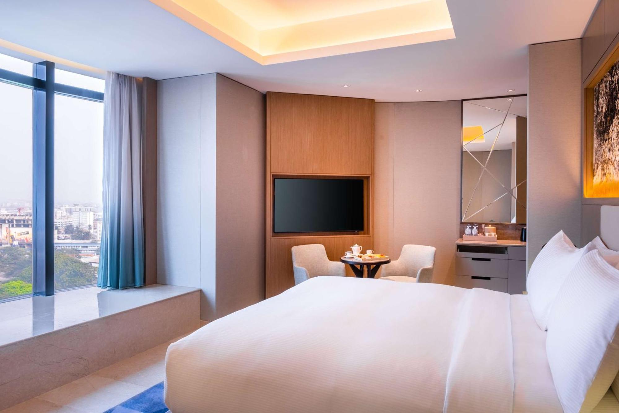 Hilton Kinshasa Hotel Exterior photo