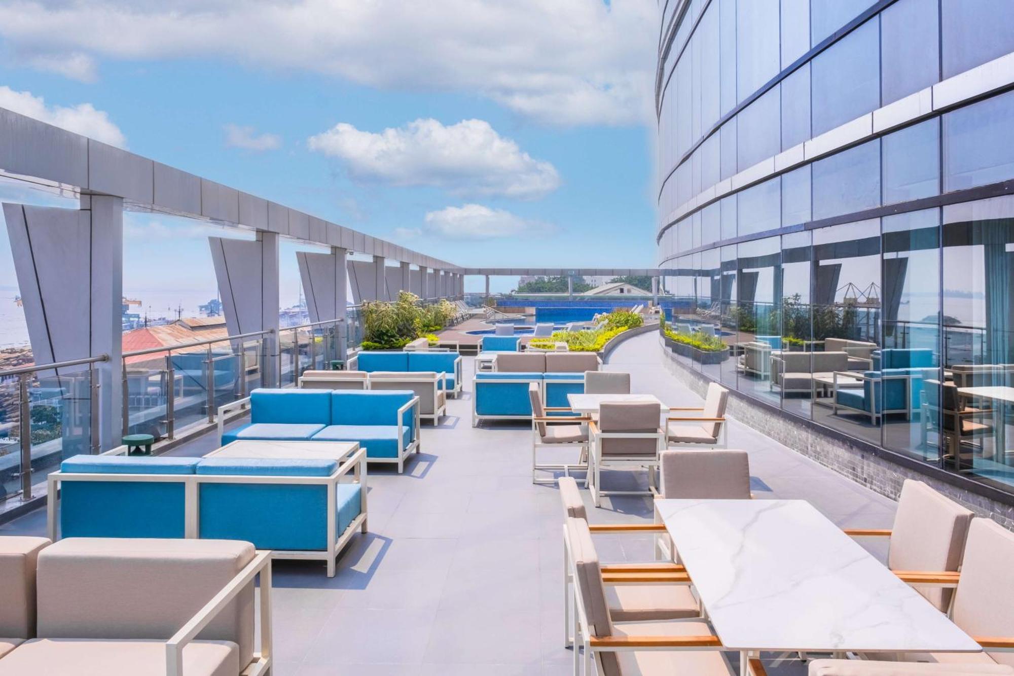 Hilton Kinshasa Hotel Exterior photo